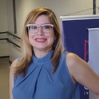 Débora Barcelos – Diretora de Capacitação e Desenvolvimento Profissional